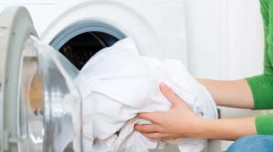 6 نصائح لغسيل الملابس تجنبك حساسية الجلد