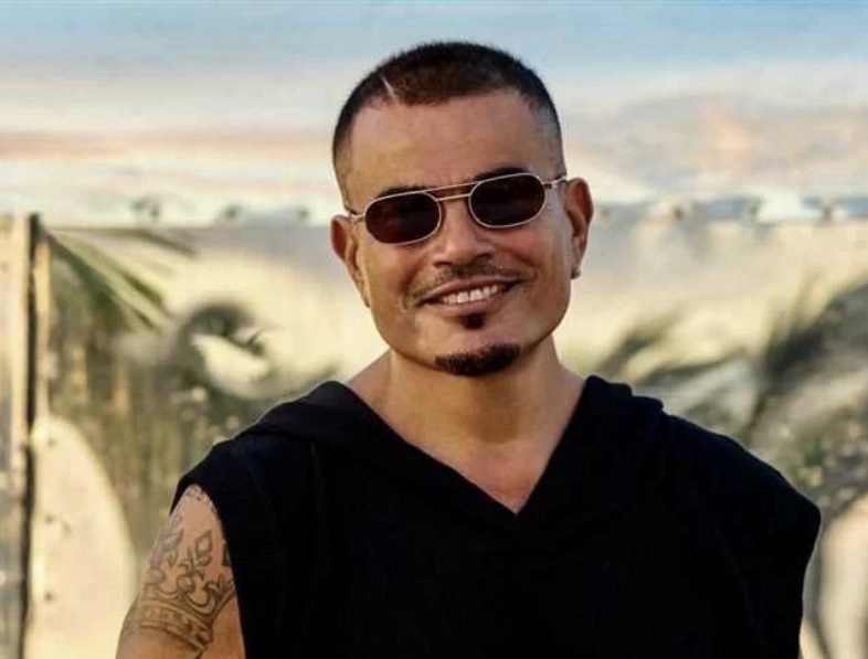 عمرو دياب: لهذا السبب سحبت الميكروفون من يسرا