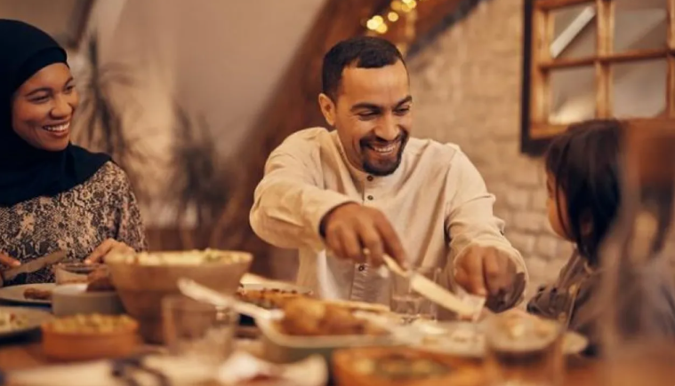 تهيئة المعدة قبل رمضان ..  صيام أسهل بكميات أقل